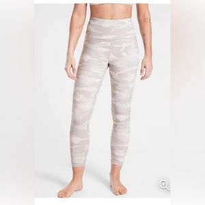 NWT Athleta Elation Camo 7/8 Tight Size M
